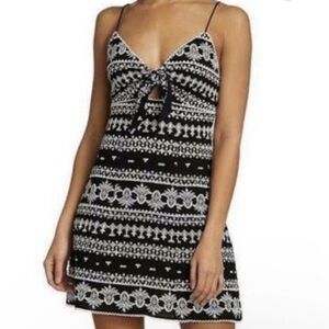 NWOT Alice + Olivia Roe Black and White Lace Embroidered Mini Dress